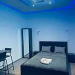 Luxury Downtown Studios