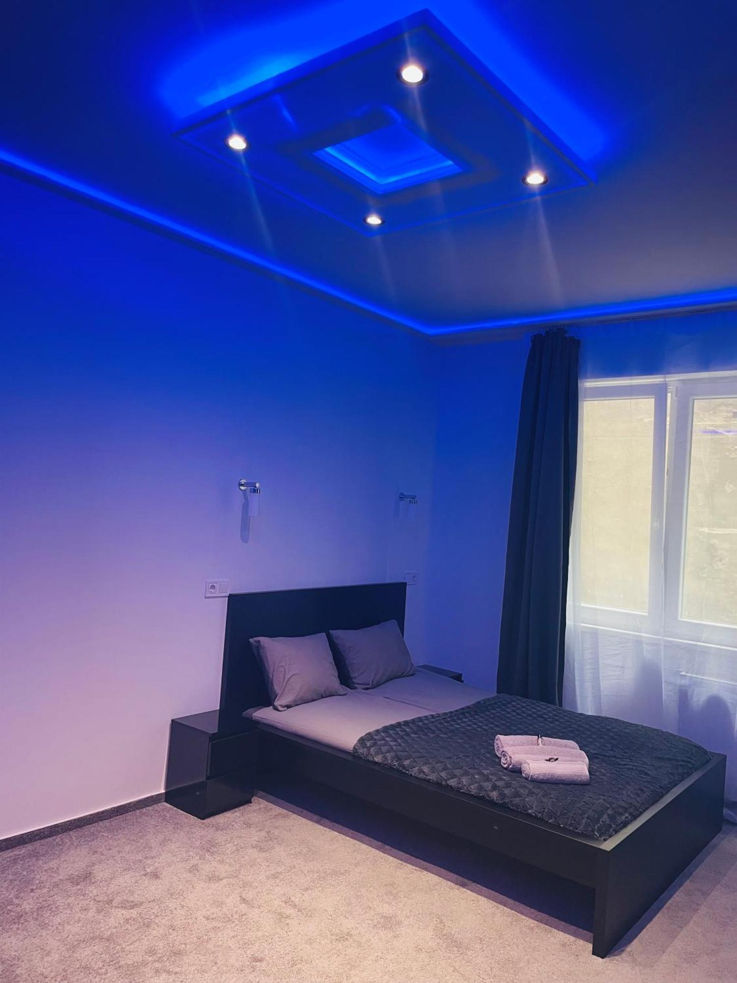Luxury Downtown Apartment